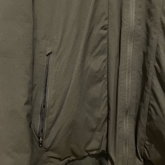 Men's Lululemon Black Bomber Jacket - Picture 2 of 5